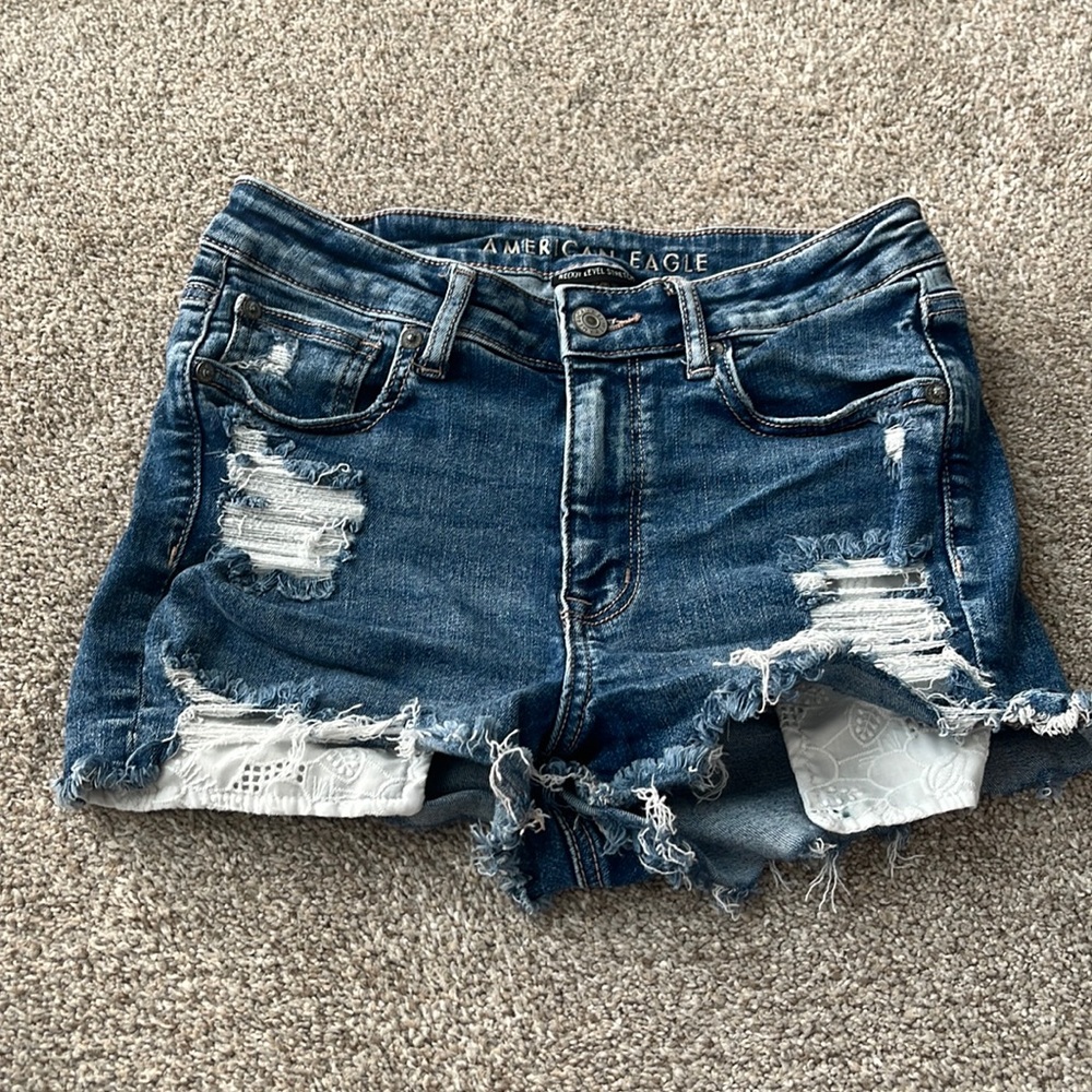 AMERICAN EAGLE SHORT